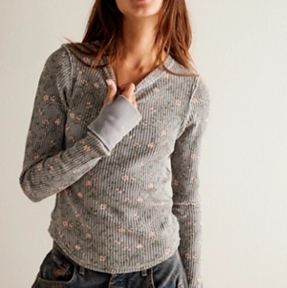 Gray Floral Long Sleeve Top